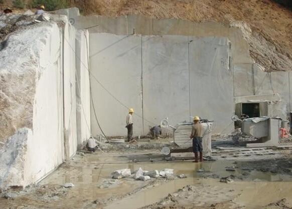 Quarry Stone Block Cutting Machine